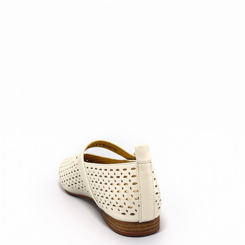 Clarks Fawna Jane - Cream Leather