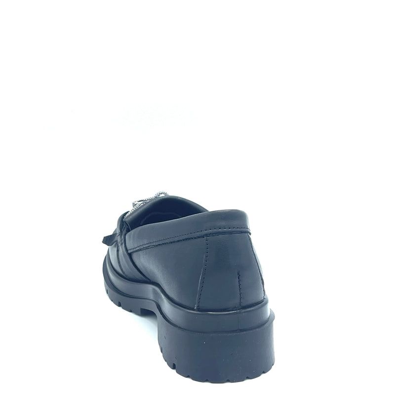 Enval Saba - 4754211 - Nero
